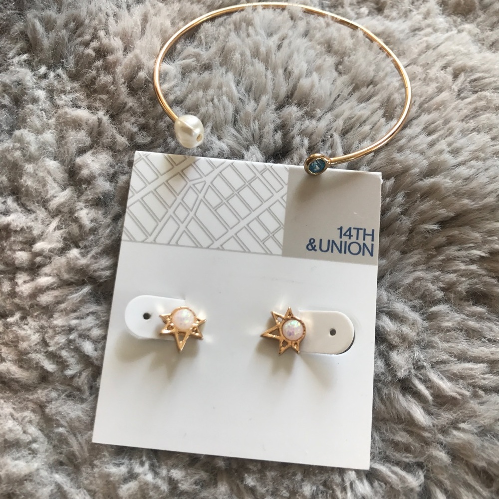 Dainty gold earrings